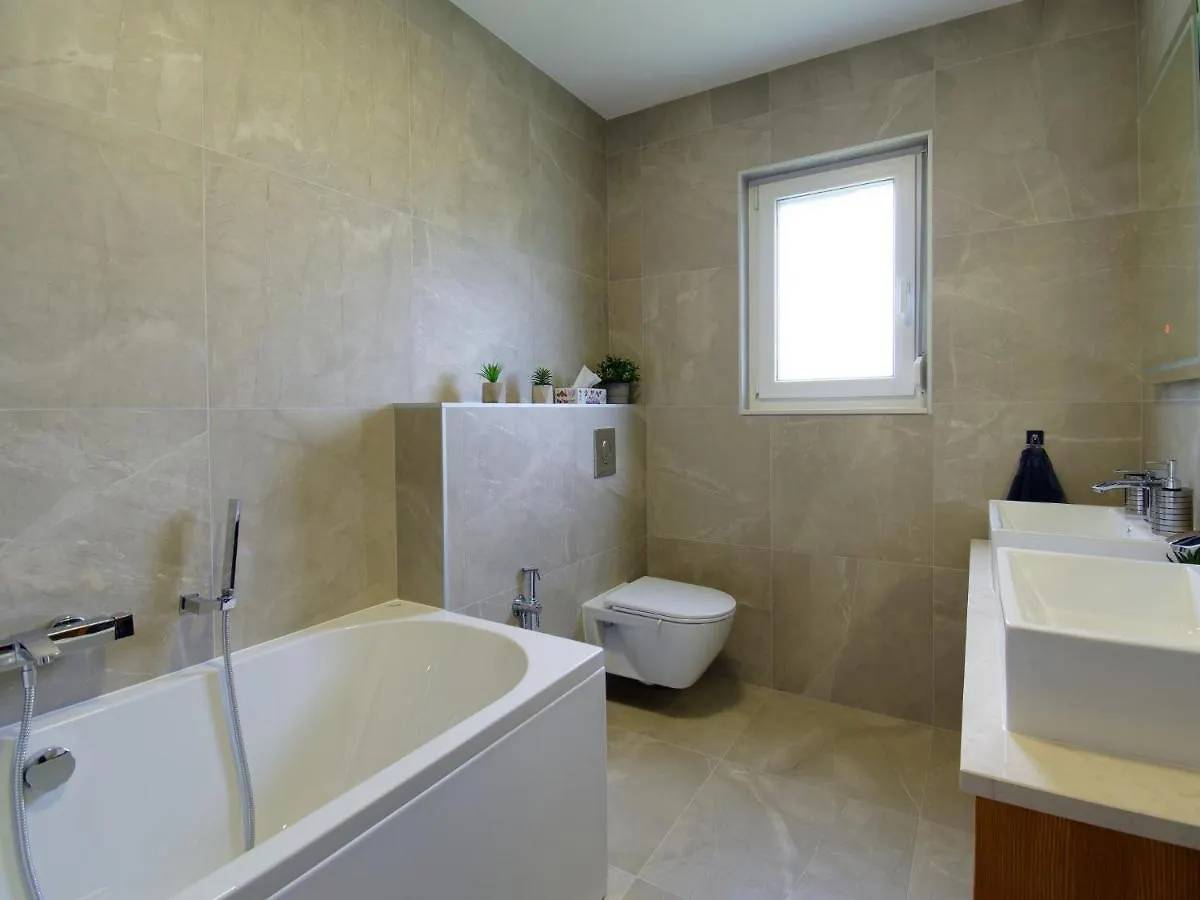 Villa Tea By Rent Istria Umag Hırvatistan